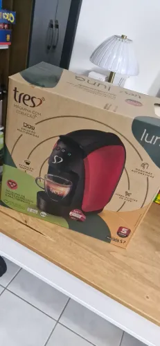 Cafeteira Espresso LUNA Cor Vermelha - 3 Corações. Produto NOVO.