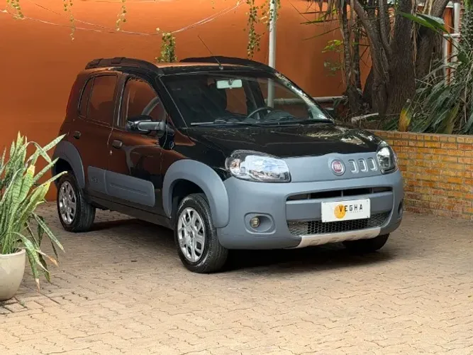 Fiat Uno WAY Celeb. 1.0 EVO Fire Flex 8V 5P 2012