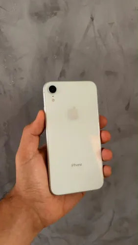 IPHONE XR 64GB