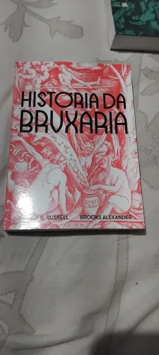 Livro a história da bruxaria