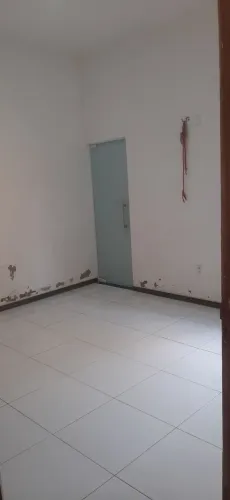 Casa de dois compartimos para no máximo 3 pessoas