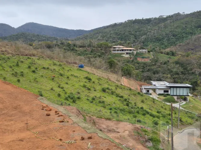 O condomínio é excelente e com total infra estrutura