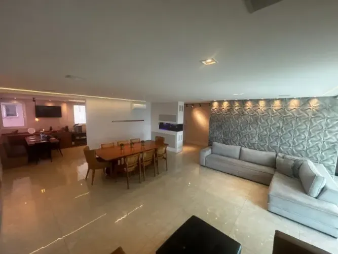 Vendo espetacular apt no Península de 04 quartos !
