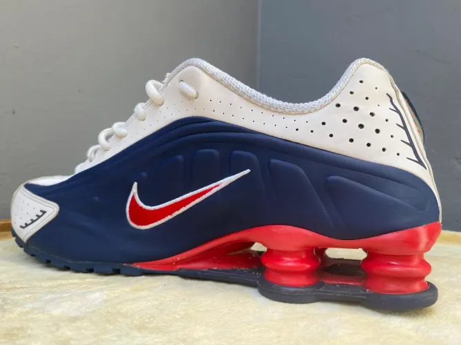 Tennis Nike R4 raro 100% original tamanho 43