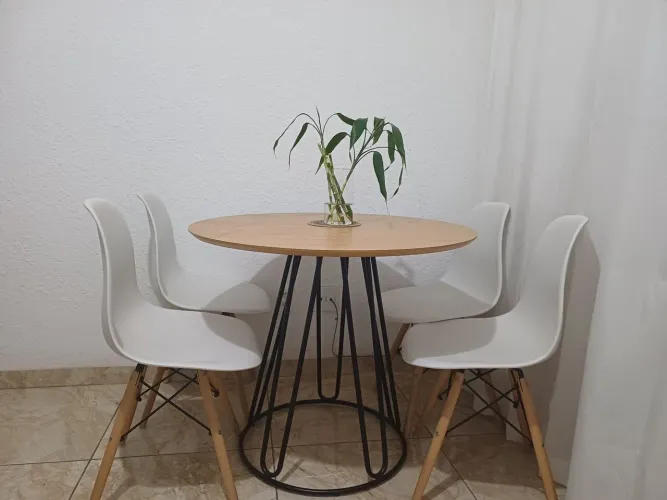 Mesa redonda (90x30)
