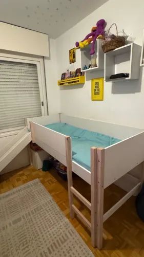 Cama com escorregador tokstok