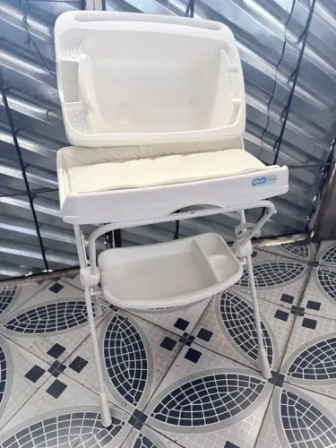 Banheira de Bebê Splash com Assento e Trocador