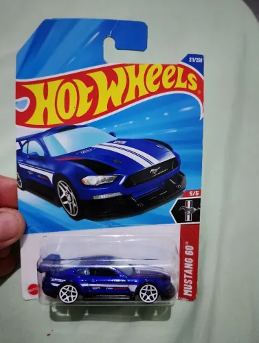 Miniatura hotwels