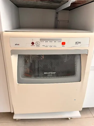 Lava-louça Brastemp 8 serviços - oportunidade!