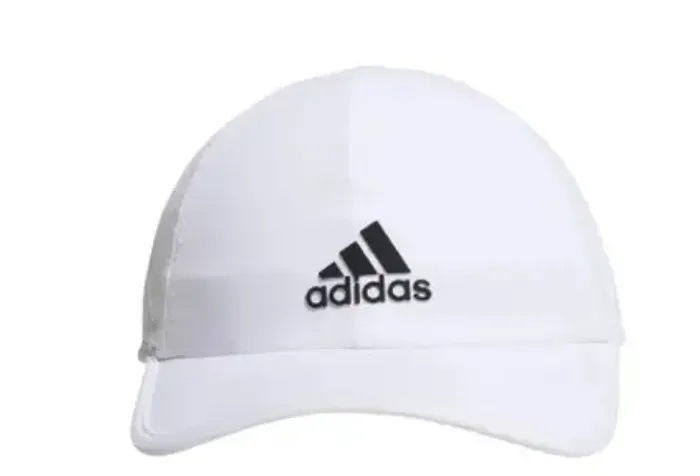 Chapéu original da Adidas foi comprado no shopping Recife na loja da adidas
