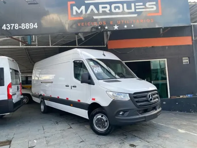 Mercedes-Benz Sprinter 517 Furgão Extra Lon. P.t.a. 2.0 Aut.(e6) 2027