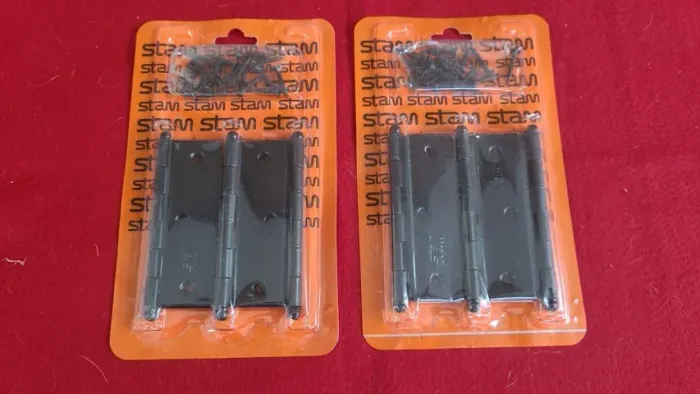 Lote com duas Dobradiças STAM Pretas NOVAS