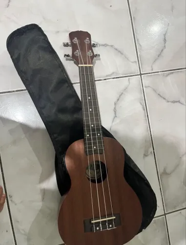 UKULELE MALIBU CONCERT