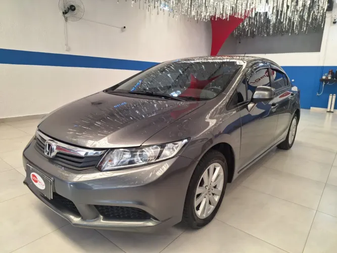 Honda Civic Sedan LXS 1.8/1.8 Flex 16V Aut. 4P 2014