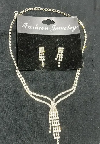 Conjunto colar e brincos