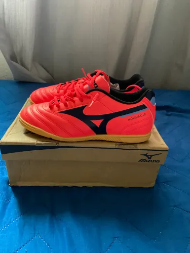 Chuteira Mizuno n38