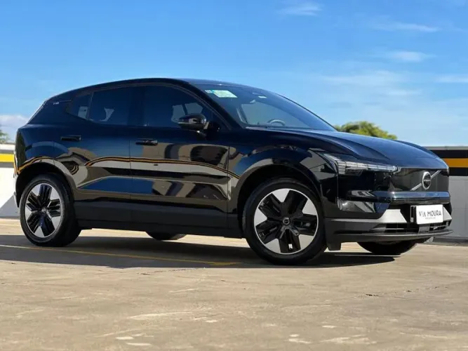 Volvo EX30 E60 Core (elétrico) 2024
