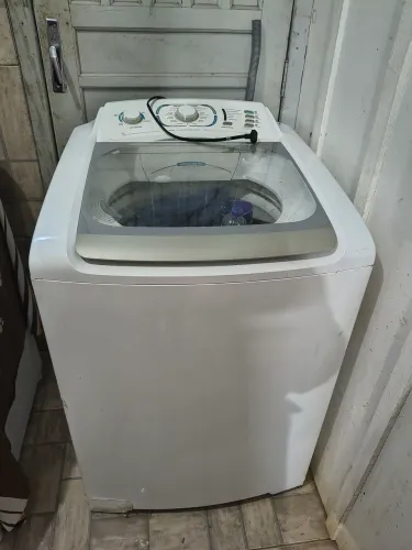 vendo máquina Eletrolux 15 quilo 
