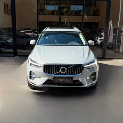 Volvo XC-60 T-8 Plus 2.0 AWD (híbrido) 2024