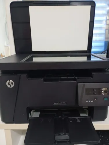 Impressora  Multifuncional HP LaserJet Pro MFP M125a - IMpressora, Copiadora e Scanner