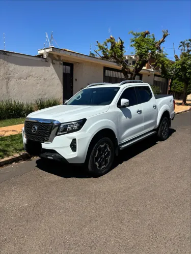 Nissan Frontier XE CD 4X4 2.3 Bi-TB Diesel Aut. 2023