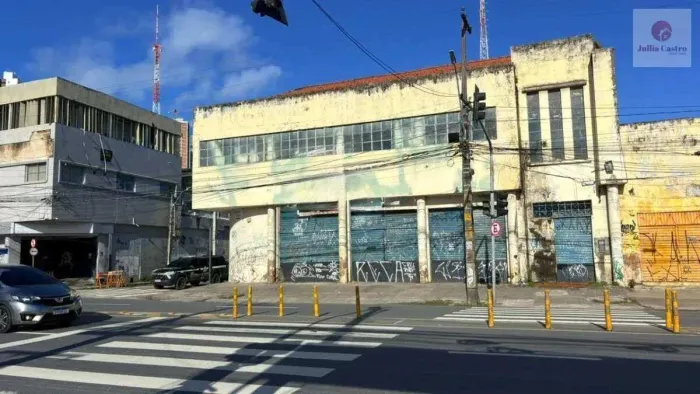 ALUGO ÓTIMO GALPÃO COM 1.950 m² NO BAIRRO DE SANTO AMARO / RECIFE