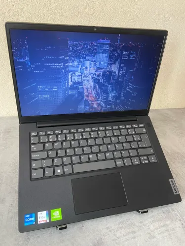 Notebook Lenovo i7 11ª Geração / GeForce MX350 / 16GB RAM / 256GB SSD / Tela 14? FullHD