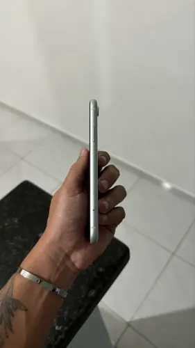 Vendo iPhone XR 128 GB muito novo