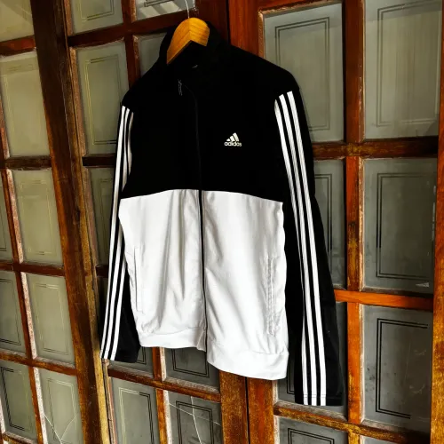 Agasalho Adidas Back 2 Basics 3 Stripes Preto e Branco