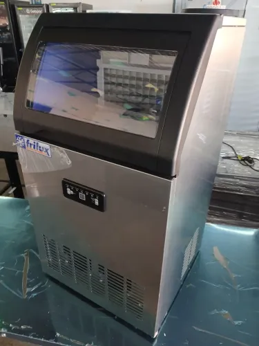 Máquina de Gelo 65kg Inox 220V - Frilux