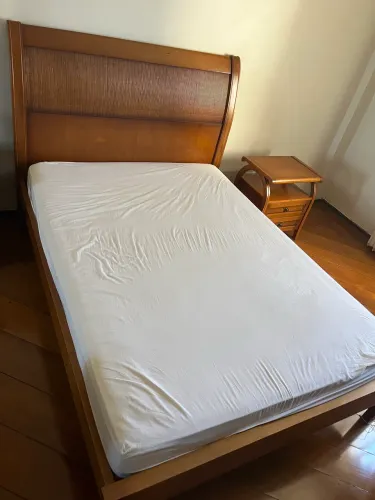 CAMA CASAL + CRIADO MUDO + COLCHÃO 