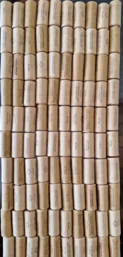 Rolhas de Vinho usadas para artesanato