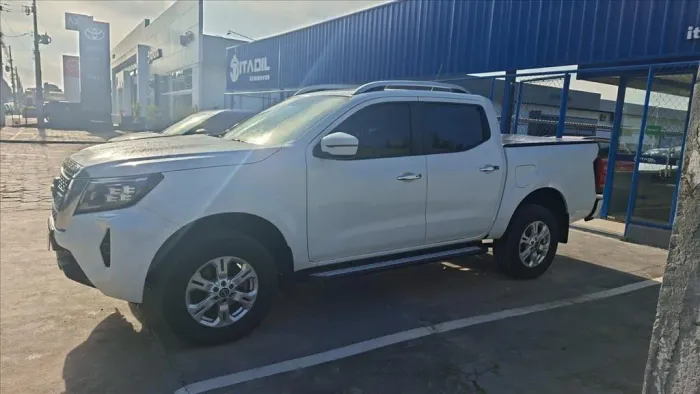 Nissan Frontier XE CD 4X4 2.3 Bi-TB Diesel Aut. 2025