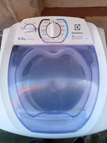 Máquina de Lavar Electrolux 8,5Kg para retirada de peças 
