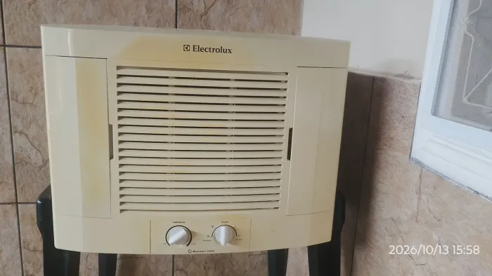 Ar condicionado de janela 10.000btus Eletrolux