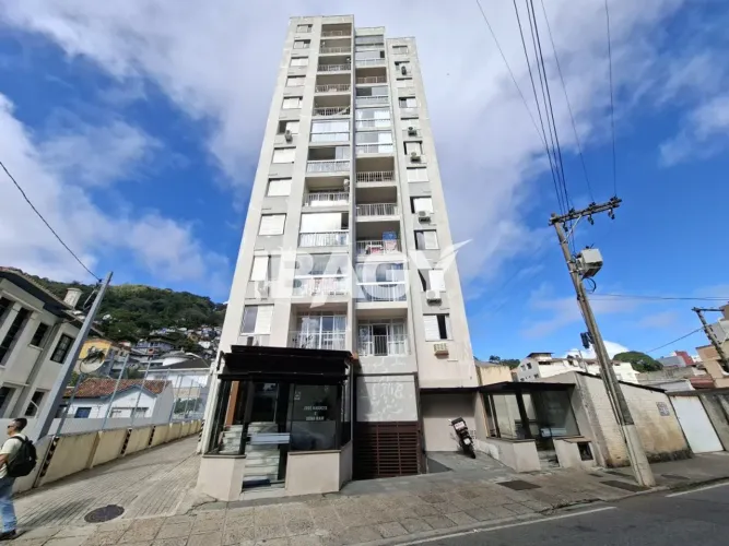 Excelente Apartamento 3 dormitório(s) em Centro - Florianópolis