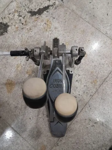 Pedal duplo