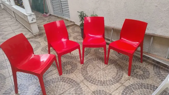 Mesa de Vidro com 4 Cadeiras
