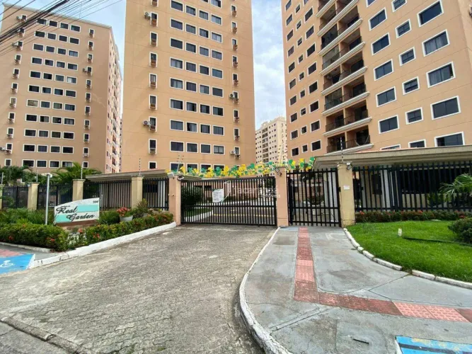 Apartamento com 3 dormitórios para alugar, 78 m² por R$ 3.278,68/mês - Grageru - Aracaju/S