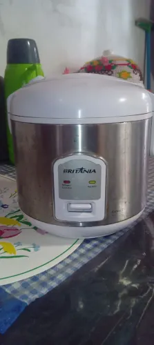 Panela de arroz elétrica 