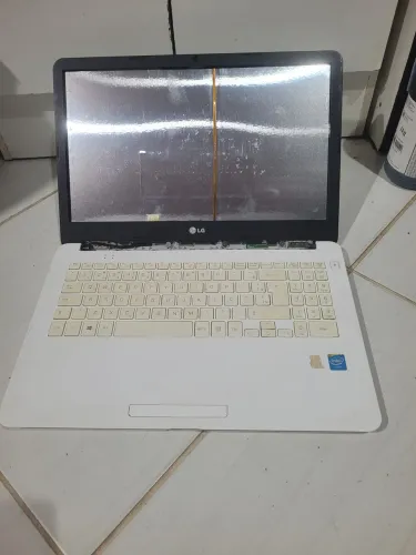bateria original de notebook LG modelo LBJ722WE (7.6V - 3400mAh) sem teste no estado pecas