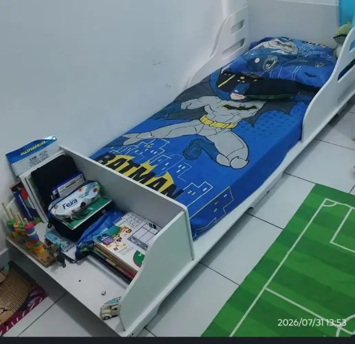 Cama infantil montessoriana