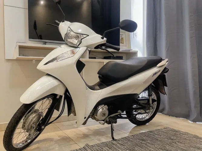 Honda biz 125 ES 2025