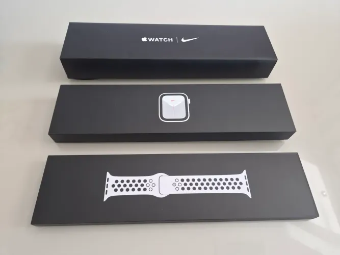 Apple Watch 6 - NIKE 44mm