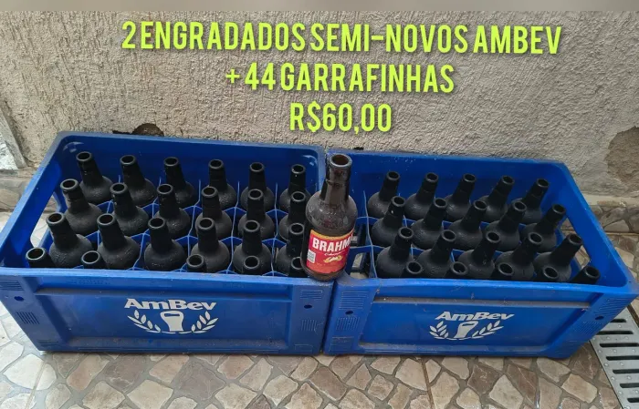2 caixas AmBev com 44 garrafinhas cracudinhas