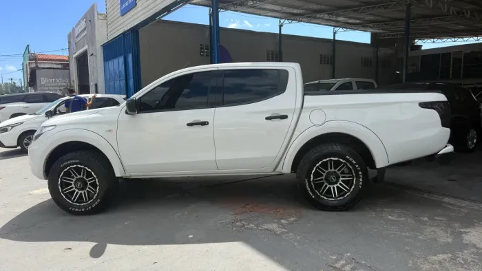 Mitsubishi L200 Triton Sport GLS 2.4 CD Diesel Aut. 2023