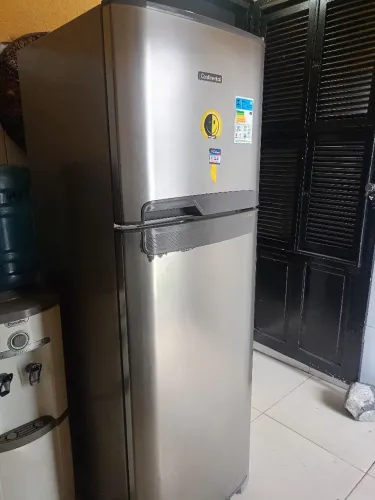 Geladeira Continental Semi Nova