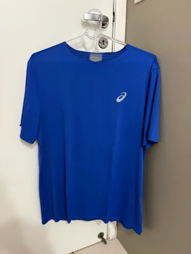 Camiseta Asics selada masculina G