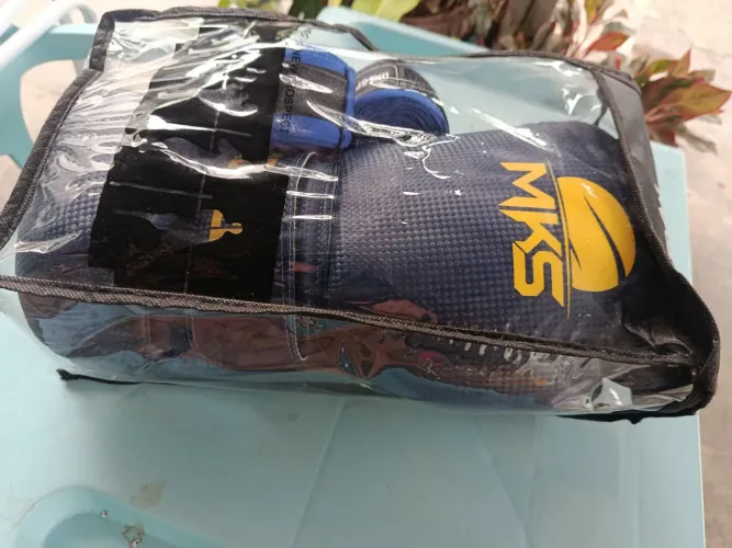 Luvas de boxe, nova.