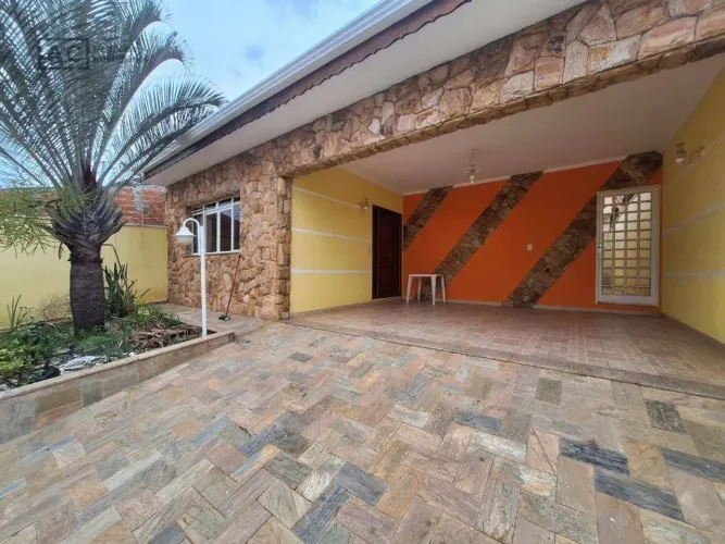Casa com 5 dormitórios à venda, 235 m² por R$ 590.000,00 - Jardim Carmen Cristina - Hortol